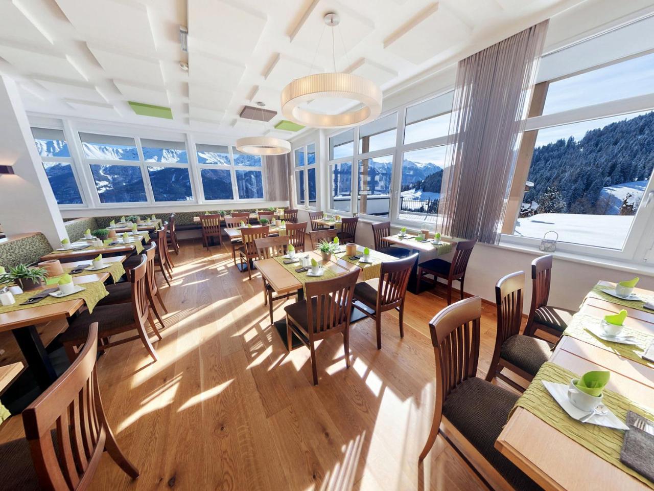 Natuerlich Hotel Mit Charakter Fiss Exterior foto